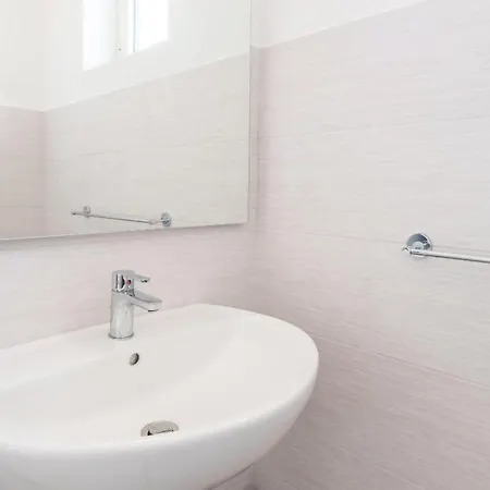 Welcomely - Alte Haus Apartment *